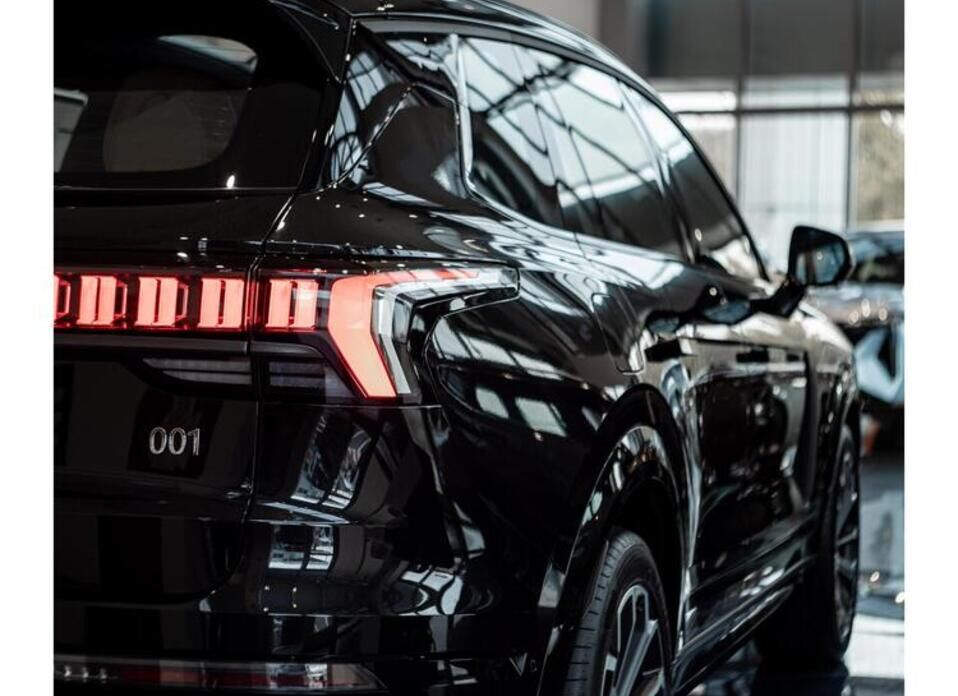 Lynk & Co 09 MHEV 2.0 AT (254 л.с.) 4WD