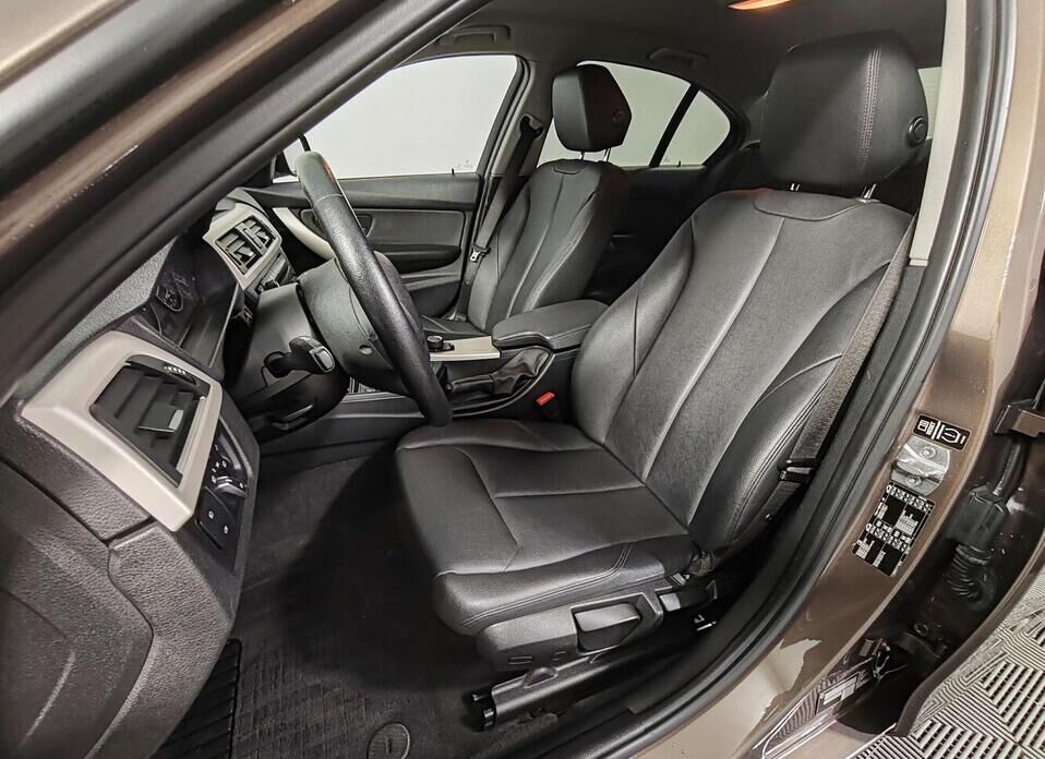 BMW 3 серии, VI (F3x) 320i 2.0 AT (184 л.с.)