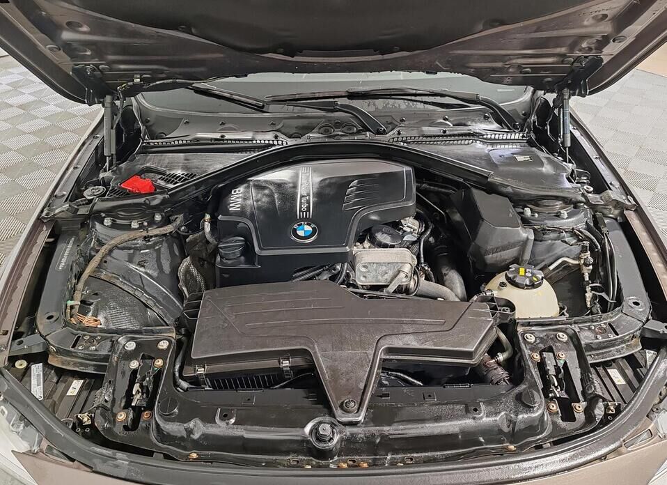 BMW 3 серии, VI (F3x) 320i 2.0 AT (184 л.с.)