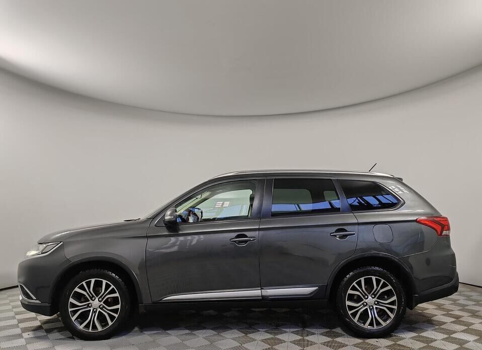 Mitsubishi Outlander, III Рестайлинг 2 2.4 CVT (167 л.с.) 4WD