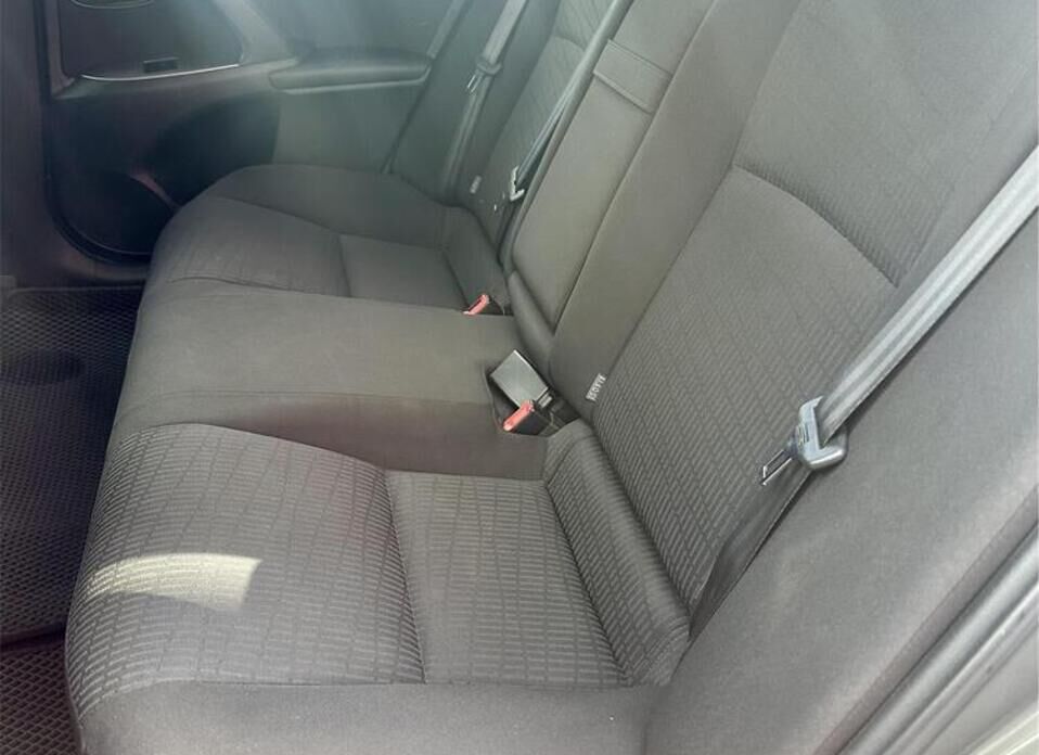 Toyota Avensis, III 2.0d MT (126 л.с.)